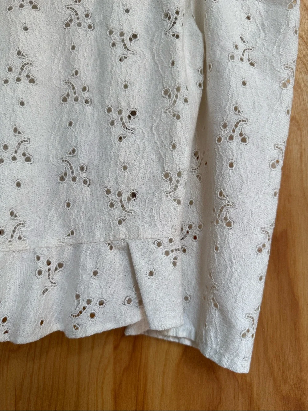 Small Zara Ivory Cream Eyelet Lace Blouse Embroidery Ruffle Puff Sleeve Romantic